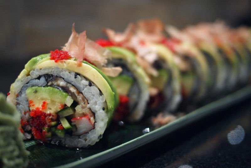 avocado dragon roll